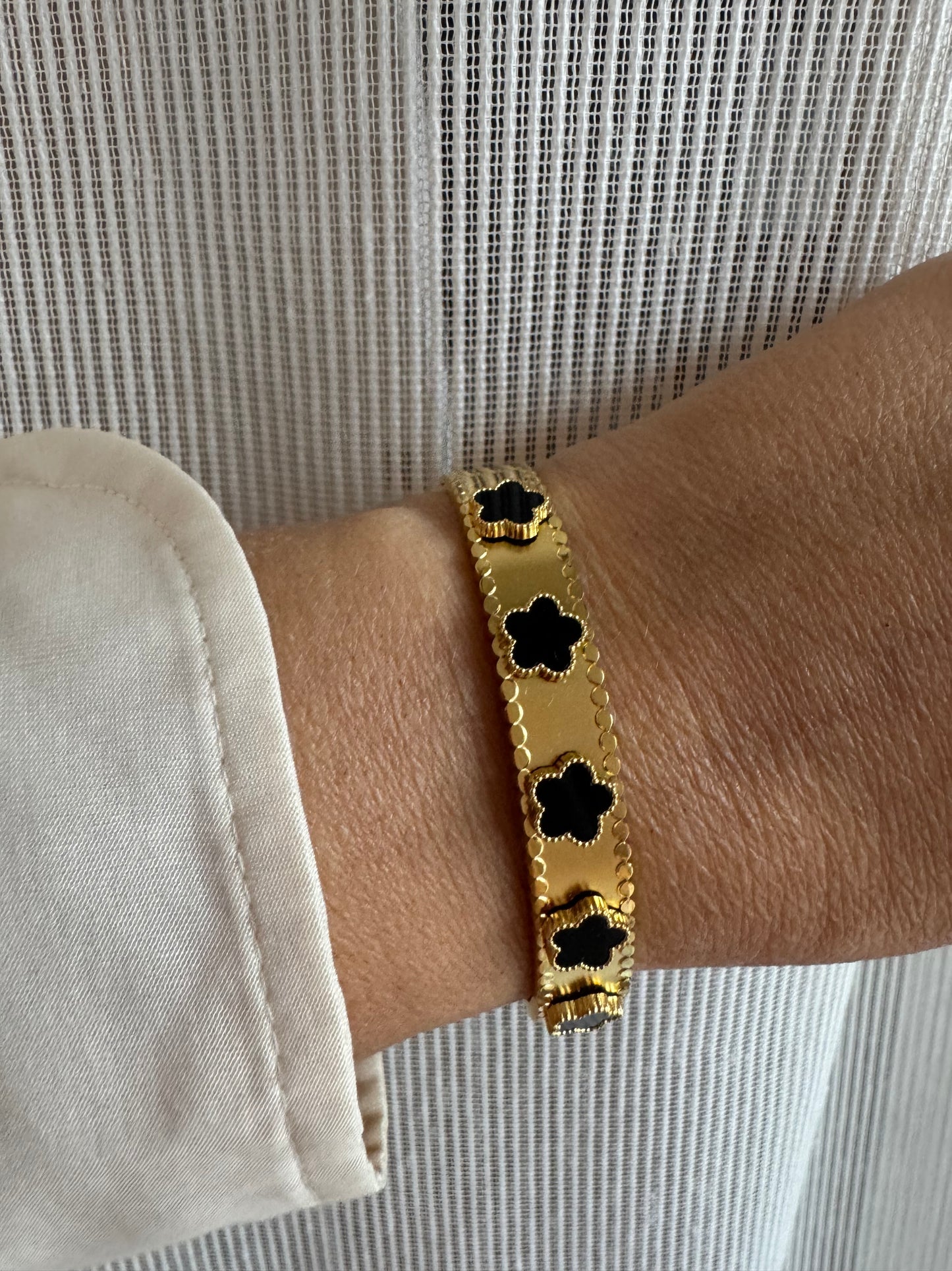 Bracciale Flora con apertura laterale - oro e nero