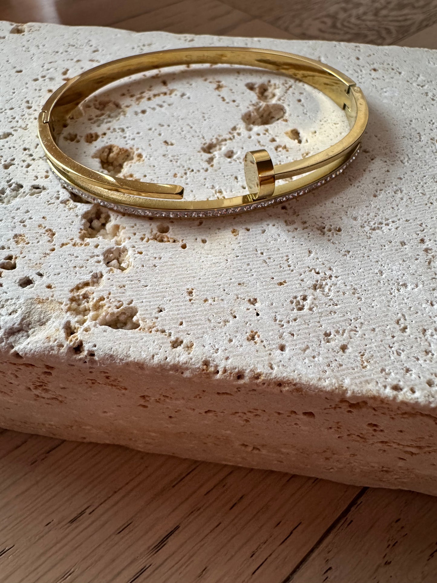 Bracciale Sammy  con apertura laterale - oro